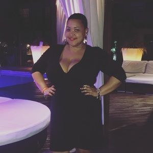 Meet your Posher, Latia